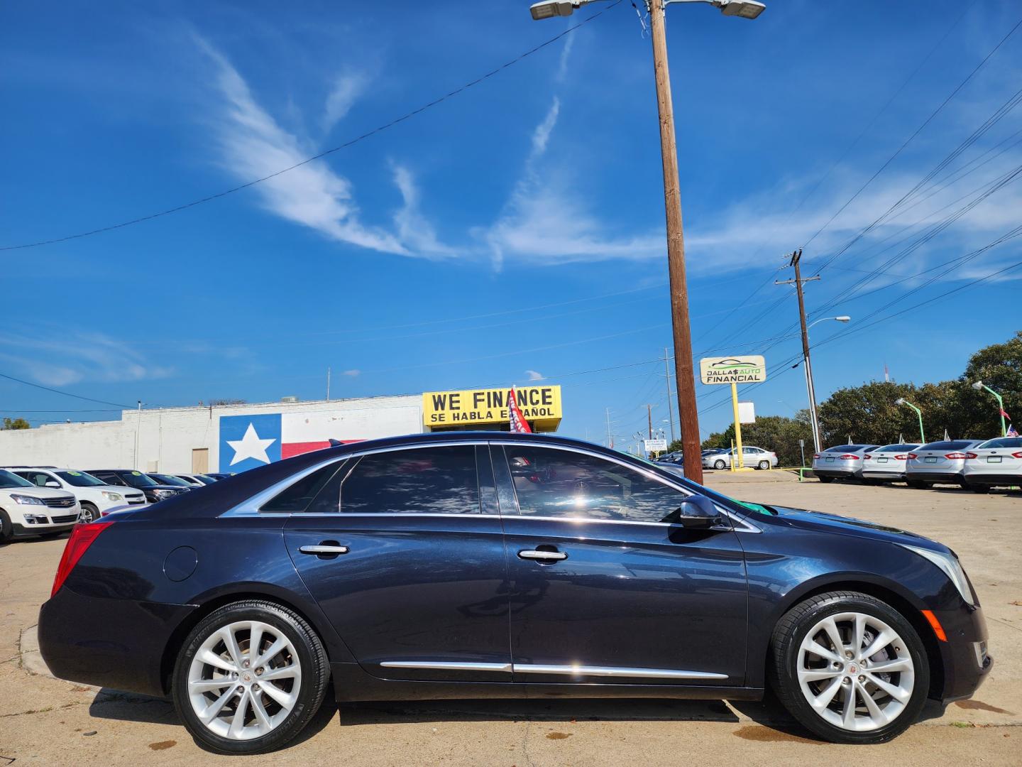 2014 DARK BLUE /BLACK LEATHER Cadillac XTS LUXURY (2G61M5S34E9) , AUTO transmission, located at 2660 S.Garland Avenue, Garland, TX, 75041, (469) 298-3118, 32.885551, -96.655602 - Welcome to DallasAutos4Less, one of the Premier BUY HERE PAY HERE Dealers in the North Dallas Area. We specialize in financing to people with NO CREDIT or BAD CREDIT. We need proof of income, proof of residence, and a ID. Come buy your new car from us today!! This is a Loaded 2014 CADILLAC XTS SE - Photo#2